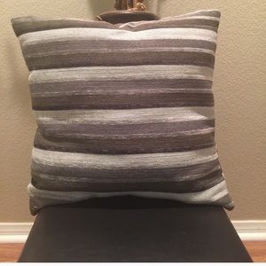 HOME DECOR GRAY THROW PILLOWS
